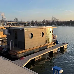 houseboat-water-boy-apartament-pywajcy-dom.hotelswroclaw.com/